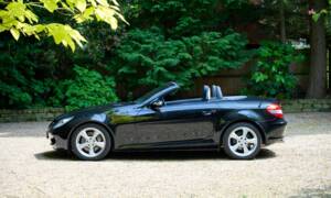 Immagine 2/43 di Mercedes-Benz SLK 350 (2004)