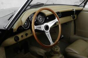 Bild 24/49 von Intermeccanica 356 Roadster 6 (1991)