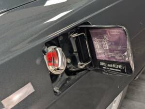 Image 42/50 of Mercedes-Benz 300 SL (1989)