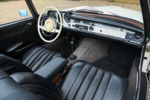 Image 47/50 de Mercedes-Benz 280 SL (1971)