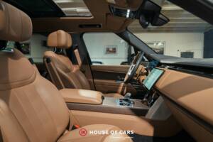Image 18/25 of Land Rover Range Rover D350 (2022)