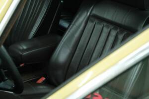 Bild 43/50 von Mercedes-Benz 380 SE (1983)
