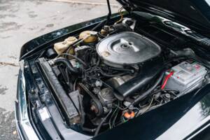 Image 28/30 de Mercedes-Benz 500 SL (1983)