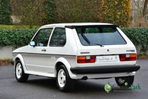 Imagen 3/50 de Volkswagen Golf Mk I 1.5 (1983)