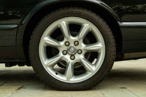 Image 22/50 de Jaguar XJR 4.0 (2000)