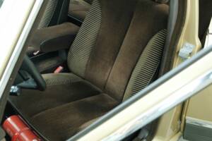 Bild 40/50 von Mercedes-Benz 280 SE (1980)