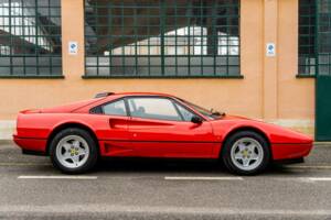 Image 3/26 of Ferrari 208 GTB Turbo (1988)