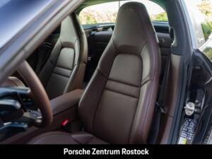 Obraz 7/32 pojazdu Porsche 911 Carrera 4S (1900)