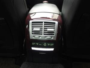 Image 83/99 of Mercedes-Benz S 65 AMG L (2006)
