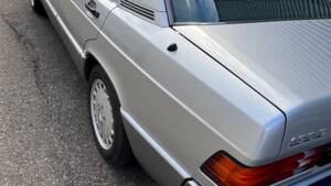Bild 11/41 von Mercedes-Benz 190 E 2.0 (1992)