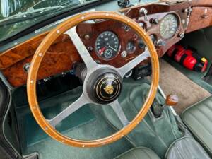 Image 47/82 of Jaguar XK 140 DHC (1956)