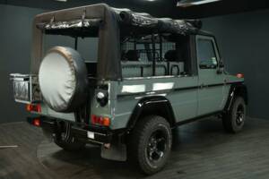 Bild 32/50 von Mercedes-Benz 230 GE (kurz) (1993)
