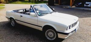 Image 34/55 of BMW 320i (1991)