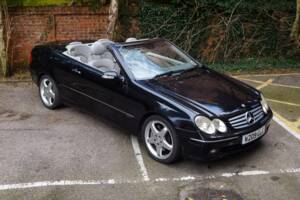 Image 16/46 de Mercedes-Benz CLK 500 (2004)
