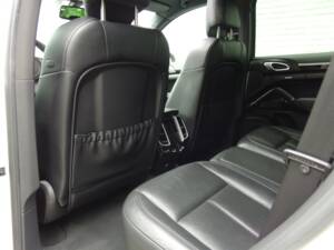 Bild 70/99 von Porsche Cayenne S (2010)