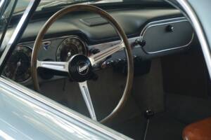 Bild 48/50 von Lancia Flaminia GT 2.5 3C Touring (1963)
