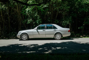 Image 6/57 de Mercedes-Benz 500 SE (1992)