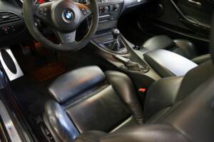 Bild 20/32 von BMW M6 (2006)