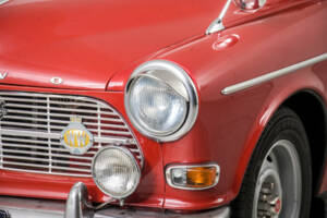 Image 22/50 of Volvo P 121 (1965)