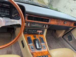 Bild 18/62 von Jaguar XJ-S Convertible (1988)