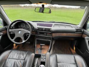 Bild 2/8 von BMW 750iL (1989)