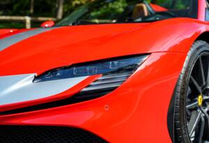 Image 9/37 of Ferrari SF90 Spider (2023)