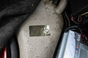 Image 32/108 de Porsche 911 Carrera 3.2 (1989)