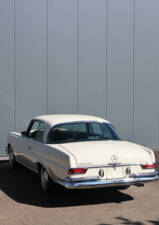 Image 24/45 of Mercedes-Benz 280 SE (1968)