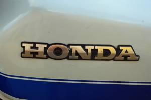 Bild 22/25 von Honda DUMMY (1983)