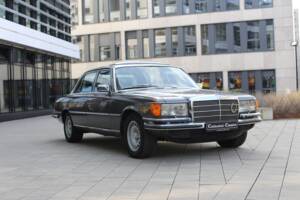 Afbeelding 4/46 van Mercedes-Benz 450 SEL 6,9 (1977)