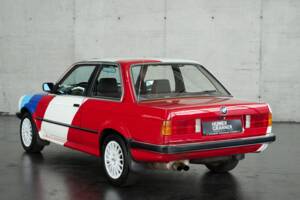 Bild 11/50 von BMW 325i (1986)