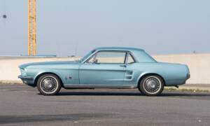 Image 2/50 of Ford Mustang 200 (1967)