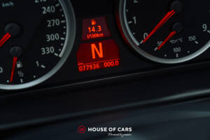 Image 24/25 of BMW M5 (2005)