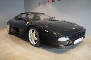Imagen 13/20 de Ferrari F 355 Spider (1998)