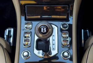 Image 18/25 of Bentley Brooklands (2008)