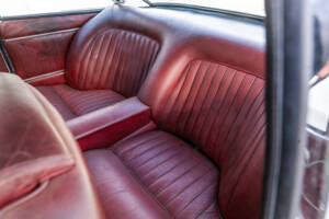 Image 19/36 of Maserati Mexico 4200 (1966)