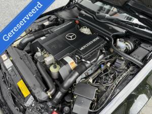 Image 37/50 of Mercedes-Benz 500 SL (1991)