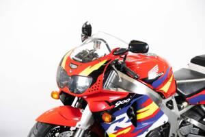 Immagine 33/50 di Honda CBR 900RR Fireblade (1996)