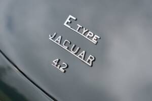 Image 17/25 de Jaguar Type E 4.2 (1964)