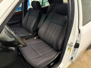 Bild 9/20 von Mercedes-Benz 250 D Turbo (1991)