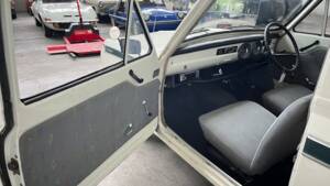 Afbeelding 84/95 van Bedford HA Roma Dormobile (1968)
