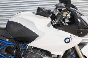 Image 5/47 of BMW HP2 Sport (2010)
