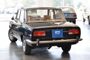 Image 5/35 of Alfa Romeo 2000 Berlina (1972)