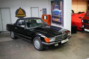 Image 2/38 de Mercedes-Benz 560 SL (1987)