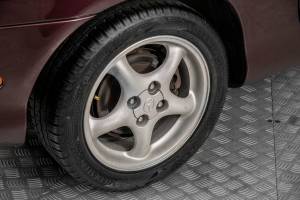 Immagine 34/50 di Mazda MX-5 1.6 (2000)