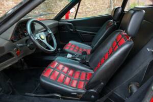 Bild 50/50 von Ferrari 328 GTB (1986)