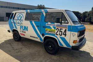 Bild 32/37 von Volkswagen T3 Caravelle 1.9 (1989)