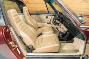 Image 8/19 of Porsche 911 Carrera 3.2 (1984)