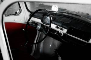 Image 38/48 of Subaru 360 (1970)
