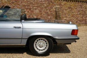 Bild 25/50 von Mercedes-Benz 280 SL (1984)